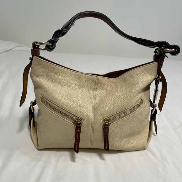 Dooney & Bourke Handbags - Doony & Bourke leather shoulder bag